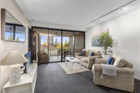 Ultra Broadbeach - 48