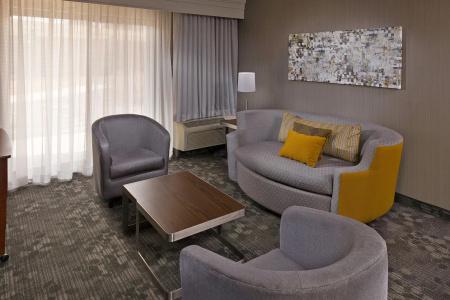 Courtyard by Marriott Hershey - 42
