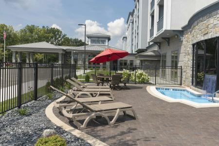 Hilton Garden Inn East - 23