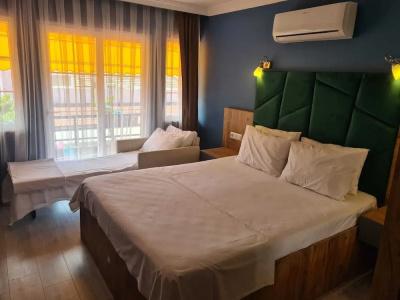 Ekin Göcek - 3