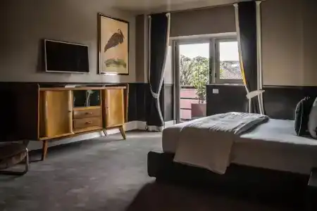 Aethos Milan - 158
