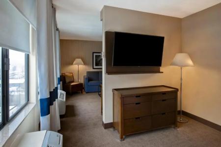Four Points by Sheraton - 92
