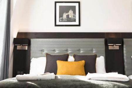 The Tudor Inn - 112