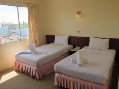Chumphon Palace - 31