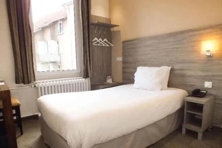 Comfort Cecil Metz Gare - 45