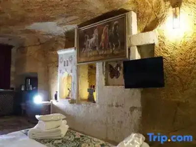Tale Cave In - 102