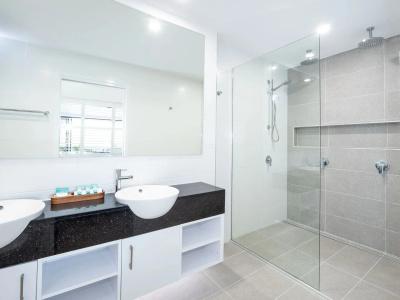 Saltwater Luxury - 26