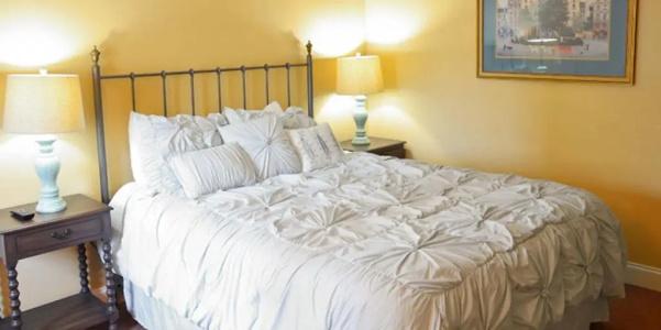 Red Coach Inn - 60
