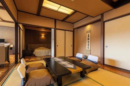 Kinugawa Mikazuki - 70