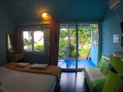 Naiharn On The Rock Resort Phuket - 22