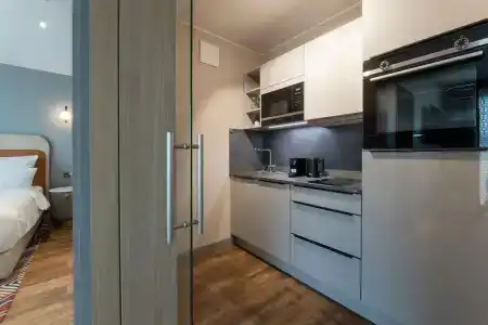 Fourty Three Luxury Serviced - 19