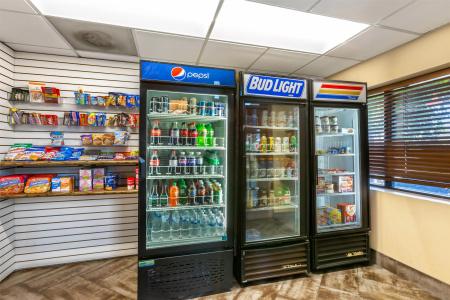 Best Western Plus Thunderbird Suites - 30