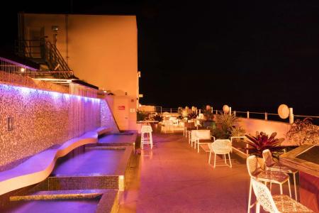 Clevelander - 31