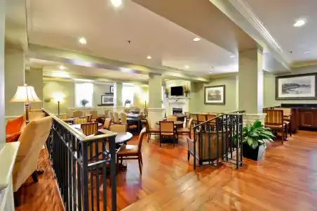 Hampton Inn Charleston-Historic District - 23