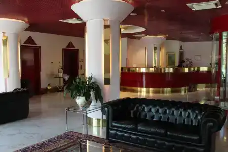 Agora' Palace - 1