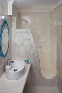 Roula Villa Studios & - 175