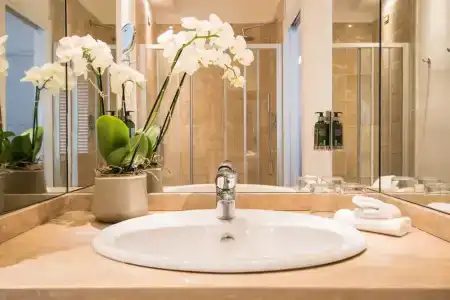 Michelangelo & Day Spa - 127