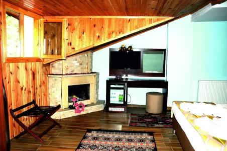 Hill River - 47
