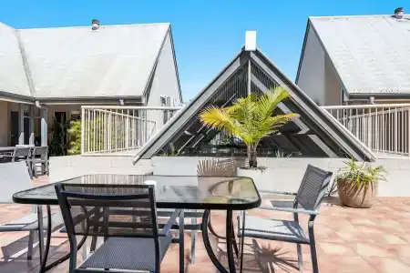 Byron Central - 59