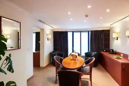 Best Western Premier Keizershof - 67