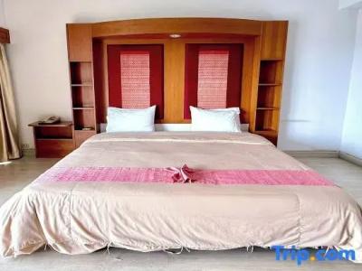 Pailyn Phitsanulok - 75