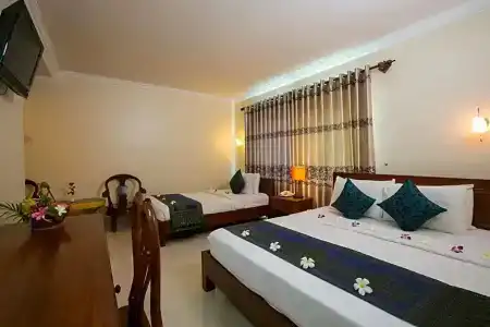 Gloria Angkor - 26