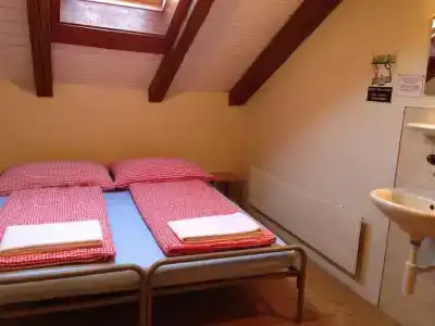 Balmers Backpackers - 2