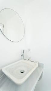 Eleanna's - 114