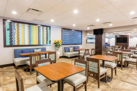 Wingate by Wyndham - Universal Studios and Convention Center - 14
