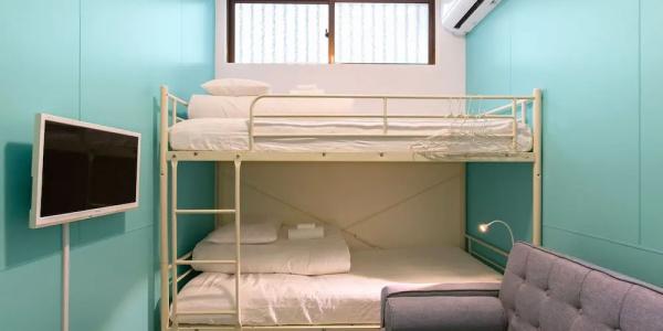 Seawall Hostel - 47