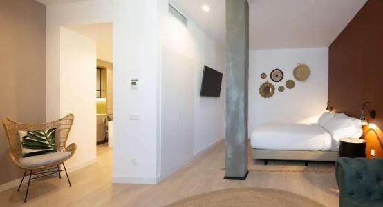 Atocha Madrid, Tapestry Collection by Hilton - 41