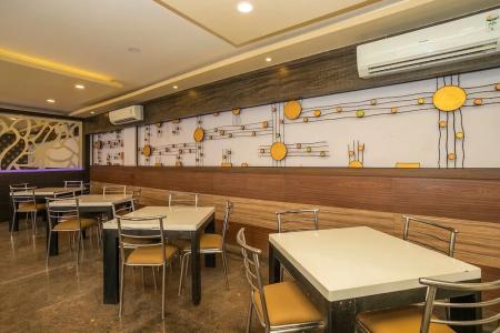 Capital O 13184 Savi International - 16