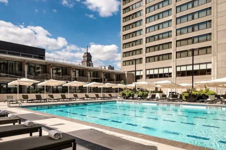 Sheraton Centre - 72