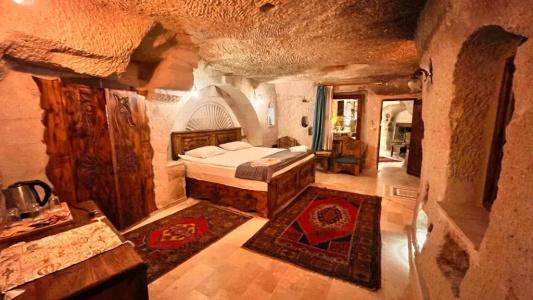 Rose Cave - 28