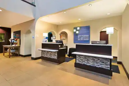 Holiday Inn Express & Suites - Oak Island Area, an IHG - 44