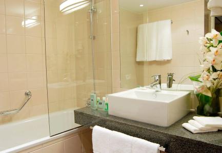 Courtyard by Marriott Toulouse Airport - 8