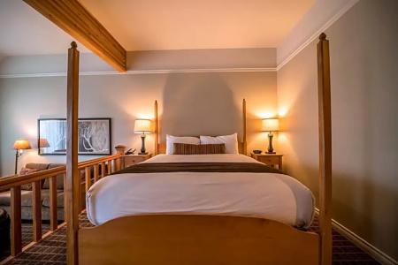 Pine Ridge Inn - 53
