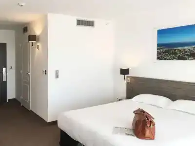 Golden Tulip La Baule - 38