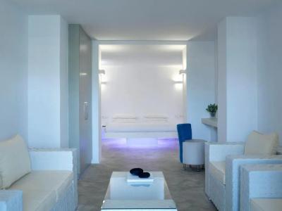 Aurora Luxury Suites - 43