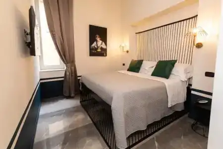 Il Salotto della Regina - 48