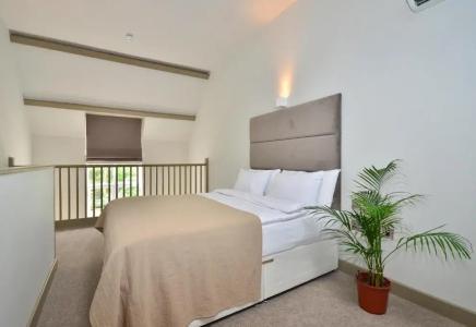 So Arch Aparthotel - 1
