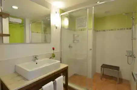 Side Resort Annex - 11