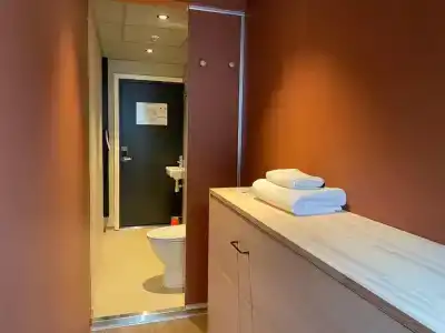 Hotell - 8