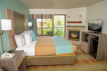 Pigeon River Inn - 164
