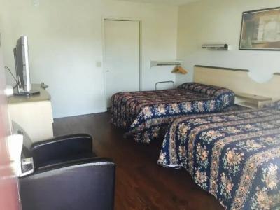 Fairfield Inn and Suites by Marriott Airport - 13