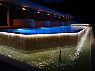 Zoes & Suites - 137
