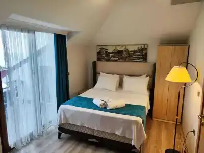 Gloria Suite - 14
