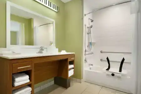 Home2 Suites By Hilton - 9