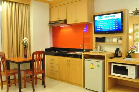 Green Harbor & Service Apartment - 19