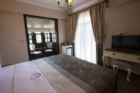 Livia Garden - 47